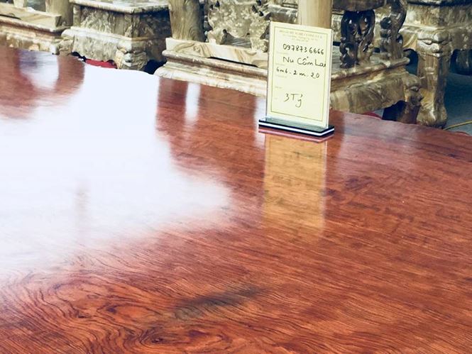 Sập gỗ nu cẩm lai giá 3 tỉ đồng ở Hà Nội